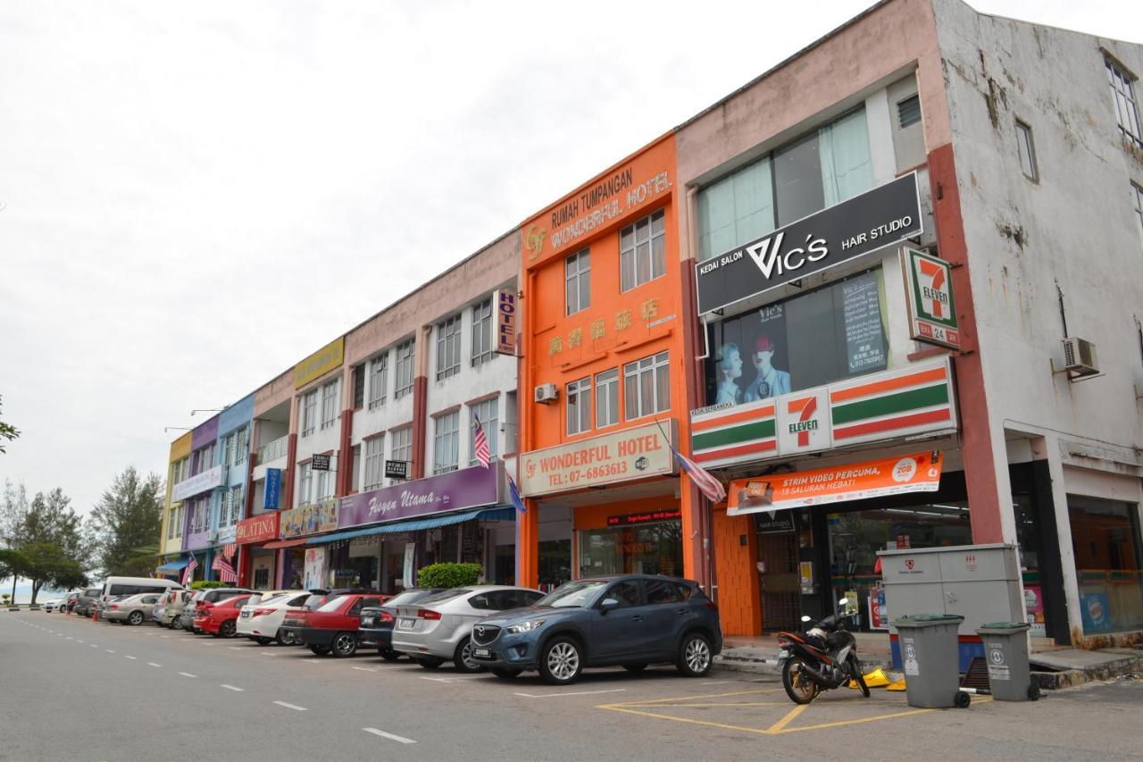 Gf Wonderful Hotel Pontian Kecil Exteriér fotografie